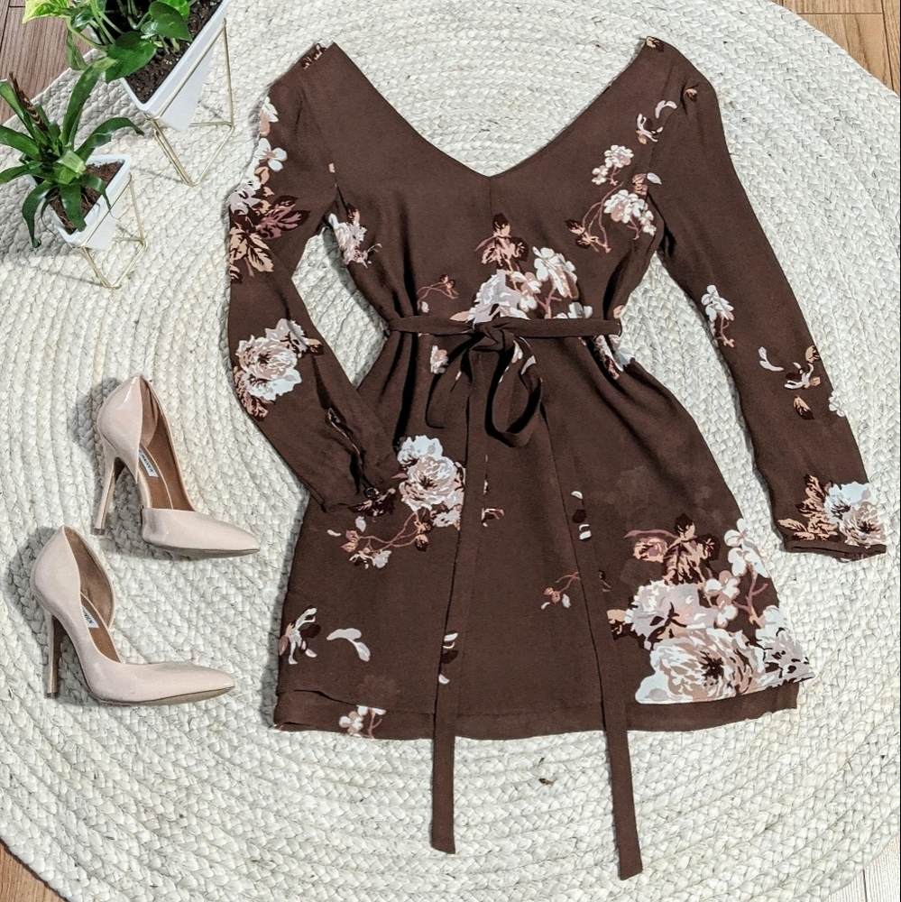 Aritzia Little Moon Cordata Dress Burgundy